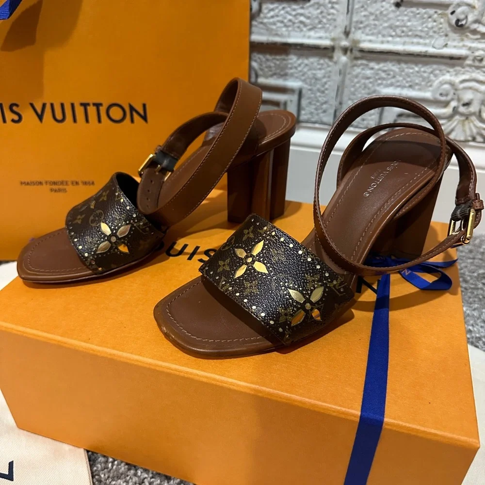 RARE Star Louis Vuitton Ankle Strap Star Heels - Size 7.5 - Worn a couple times - Picture 3 of 15